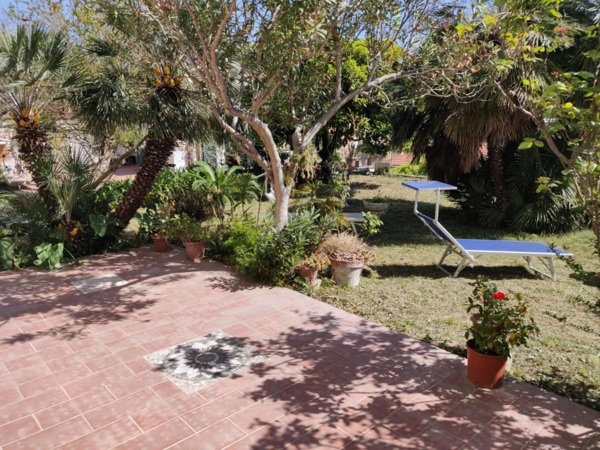 Appartement Il Poggio Di Poiolo à San Bartolomeo Al Mare Extérieur photo